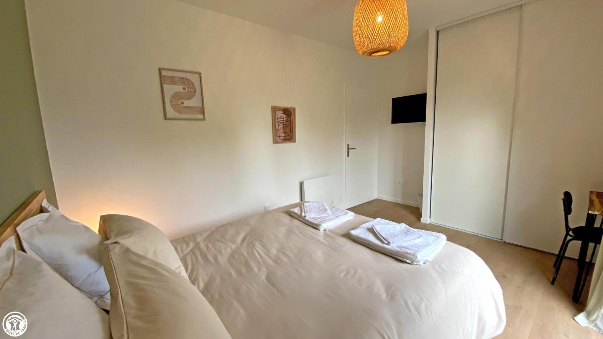 Breakislebed 3 Maisons Chu Limoges エクステリア 写真