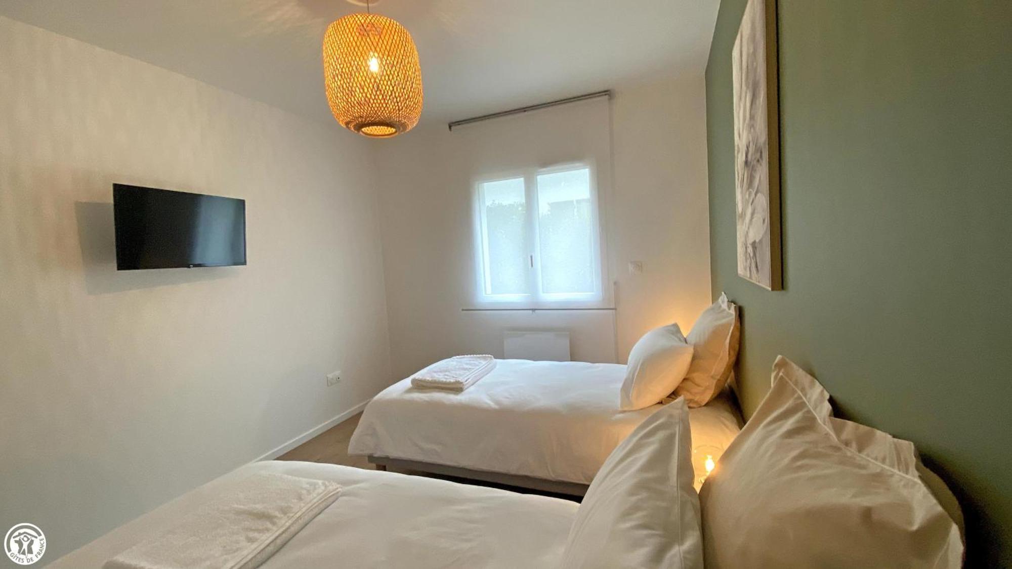 Breakislebed 3 Maisons Chu Limoges エクステリア 写真