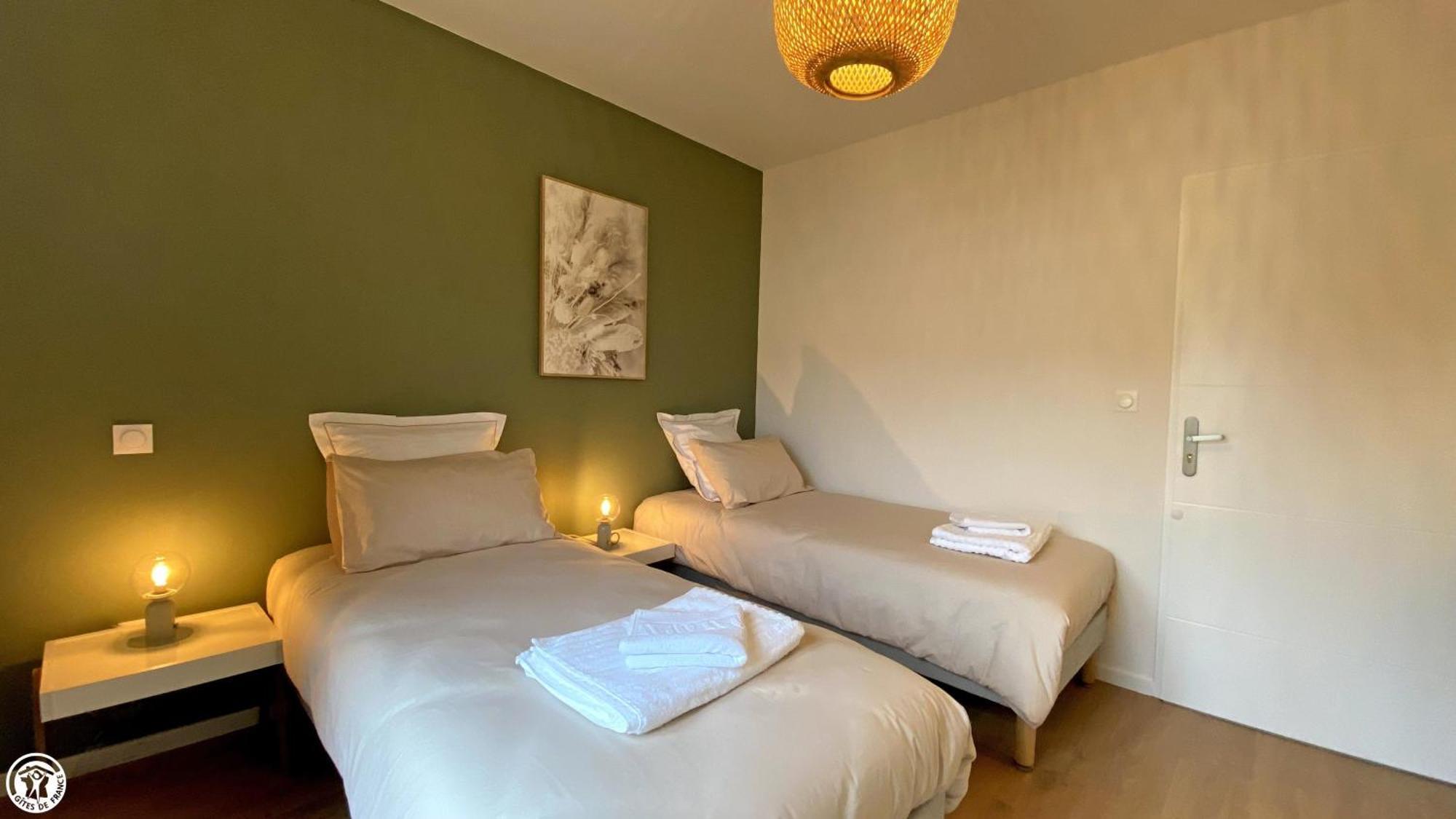 Breakislebed 3 Maisons Chu Limoges エクステリア 写真