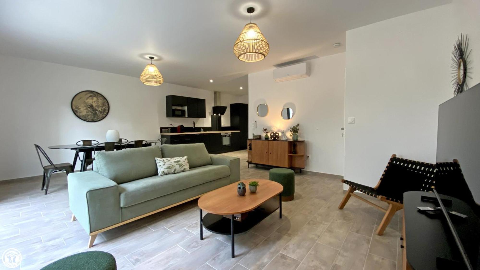 Breakislebed 3 Maisons Chu Limoges エクステリア 写真