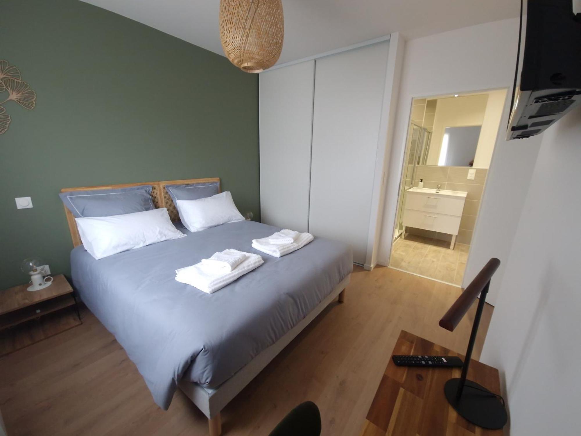 Breakislebed 3 Maisons Chu Limoges エクステリア 写真